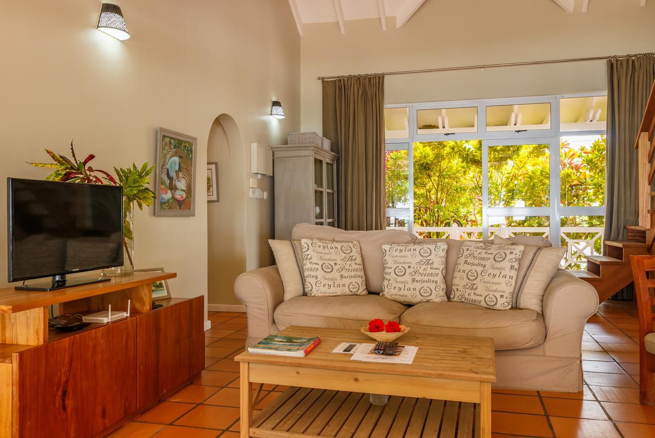 Fleur De Sel Aparthotel Anse Royale Exteriör bild